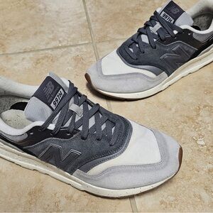 Men New Balance size 11